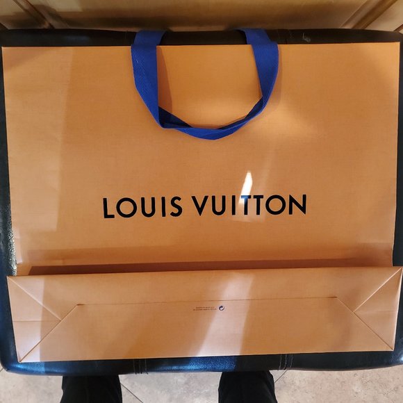 Louis Vuitton Shopping Bag, Box, & Dust Bags - Picture 2 of 16